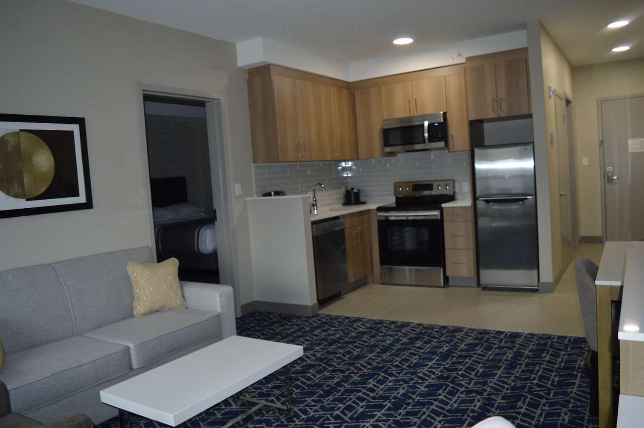 Best Western Premier Route 97 Vernon Extérieur photo