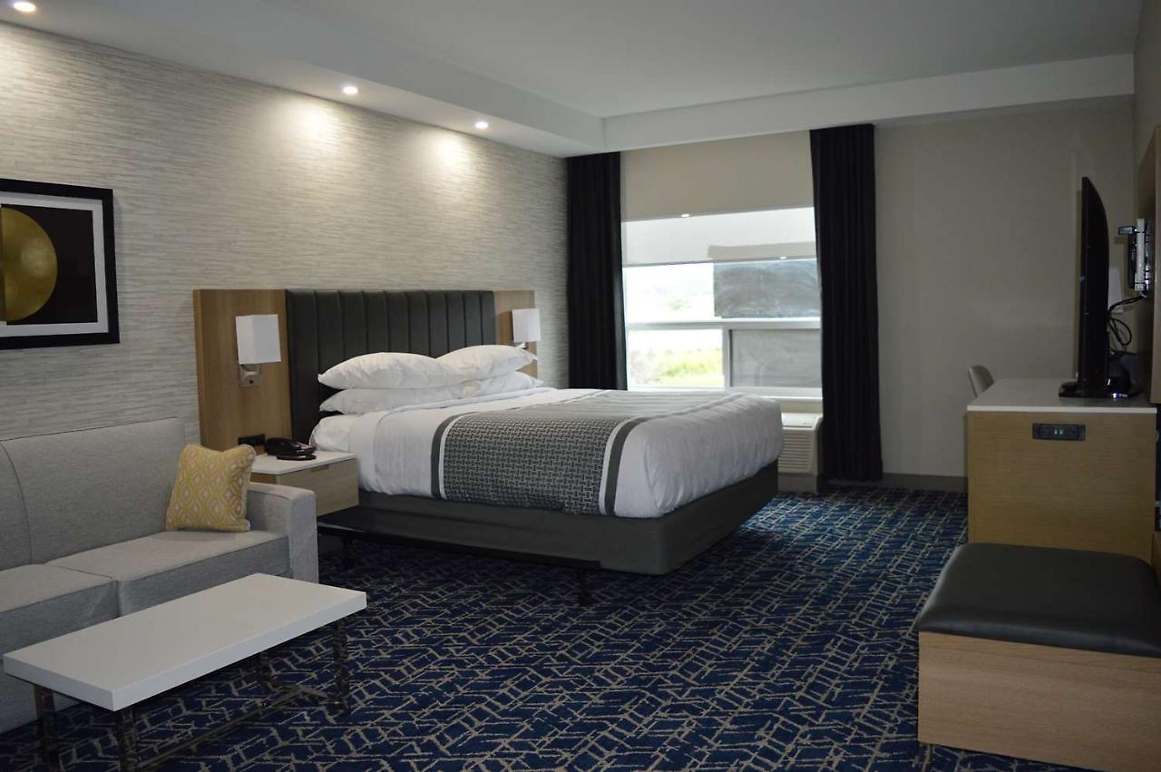 Best Western Premier Route 97 Vernon Extérieur photo