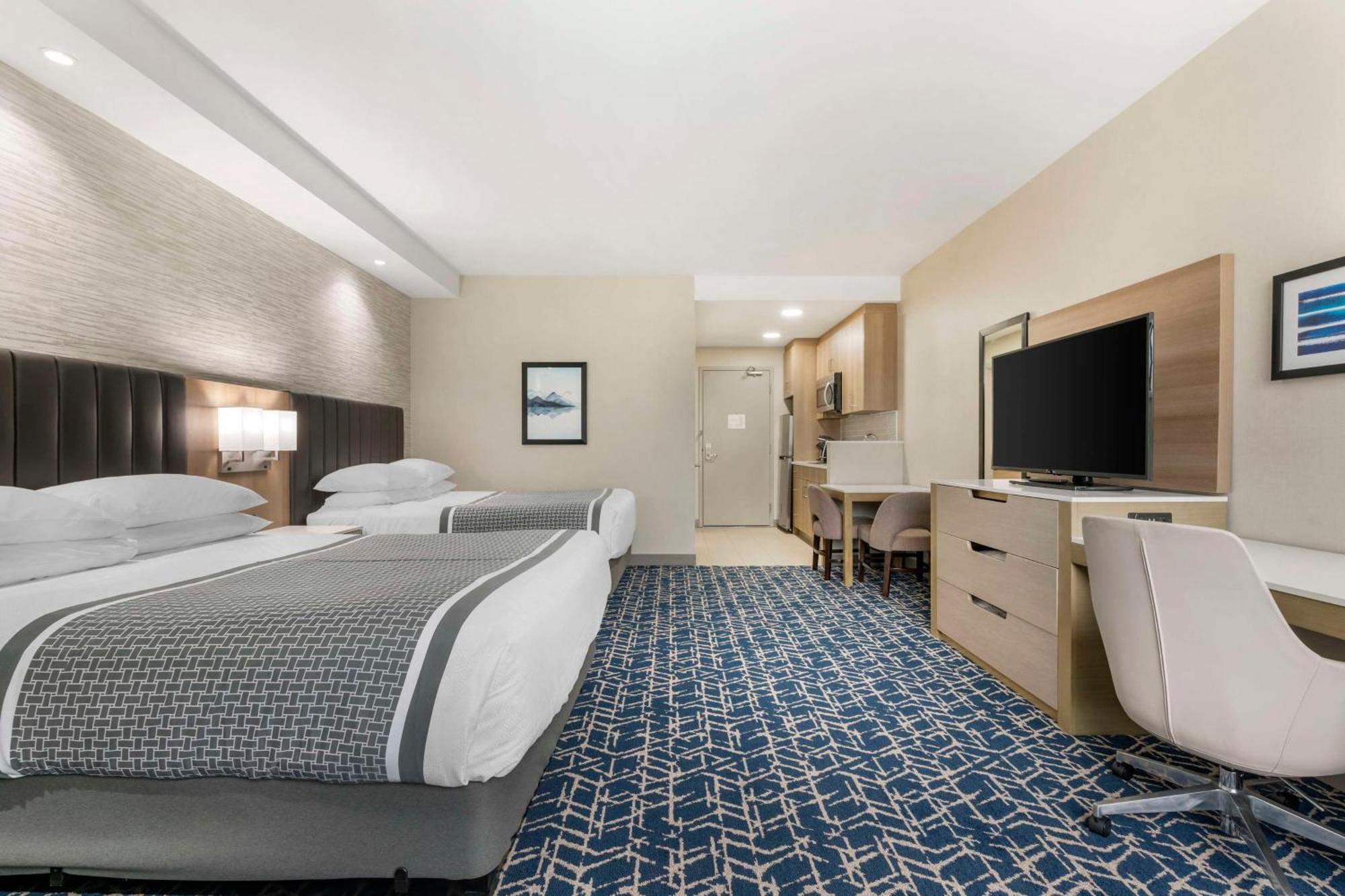 Best Western Premier Route 97 Vernon Extérieur photo
